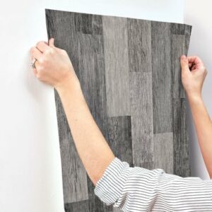 Room Mates PEEL & STICK Wallpaper - Verwittertes Holz Schwarz Mehrfarbig