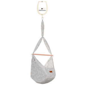 SCHMUSEWOLKE Baby Federwiege Dreamcatcher WarmGrey mit Türklammer Beige